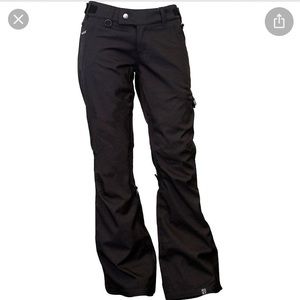 Roxy Women’s Snowboarding Pants